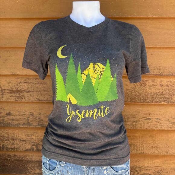 Yosemite Graphic Tee Shirt Soft Cotton Blend Heather Gray Camping Scene Women’s - Picture 1 of 11